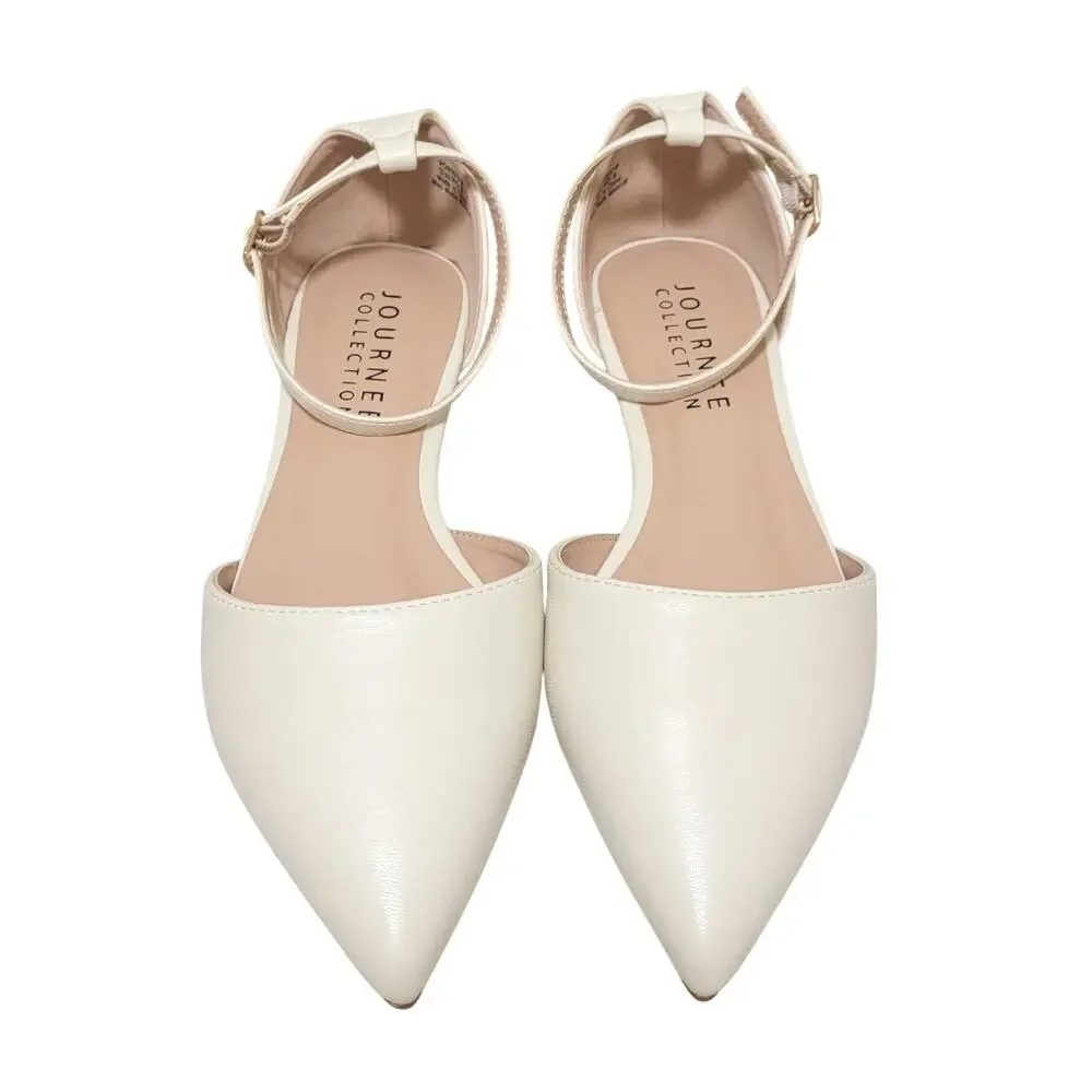 Journee Collection Women Reba Pointed Toe Ankle Strap Flat Size US 8W Bone White